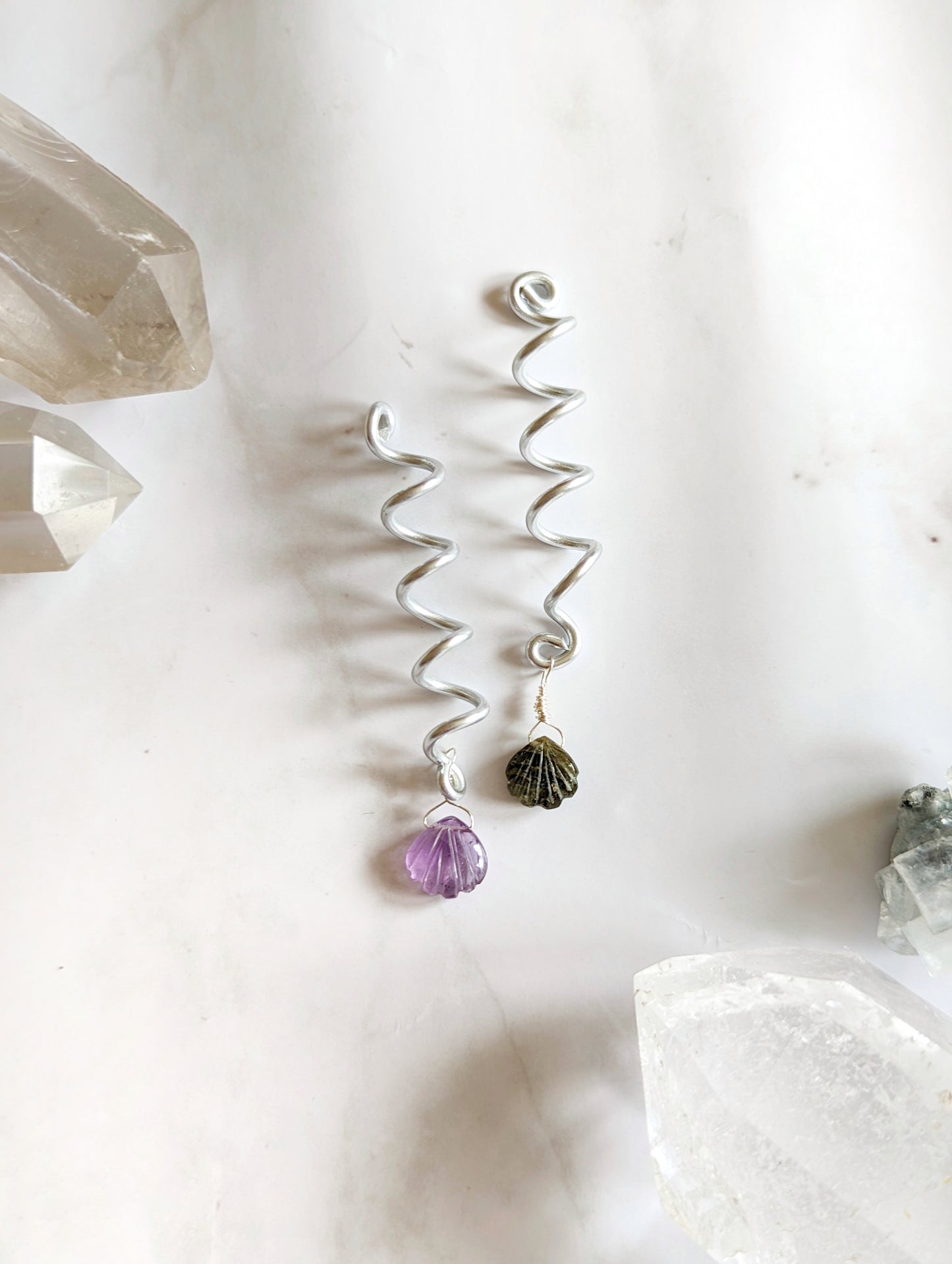 Crystal Shell Hair Spiral