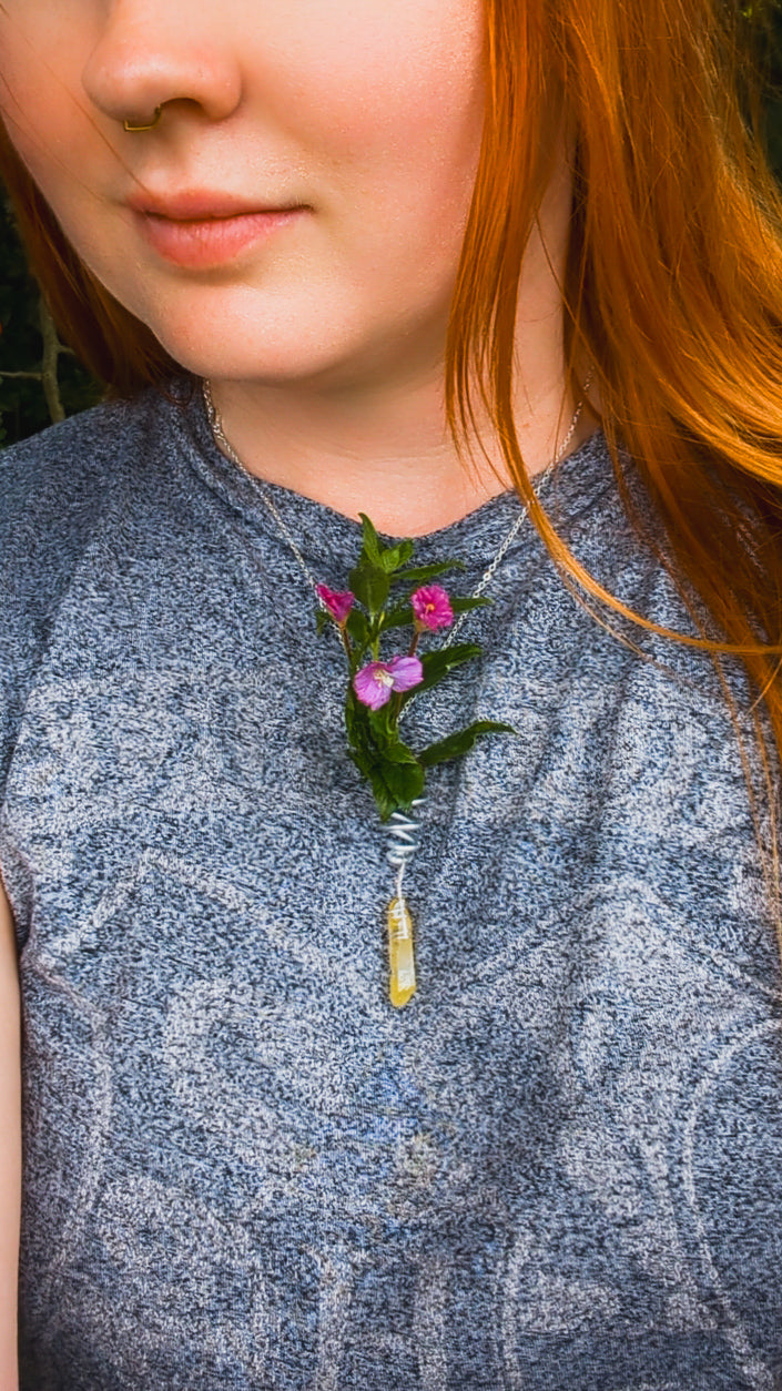 Flower Vase Necklace