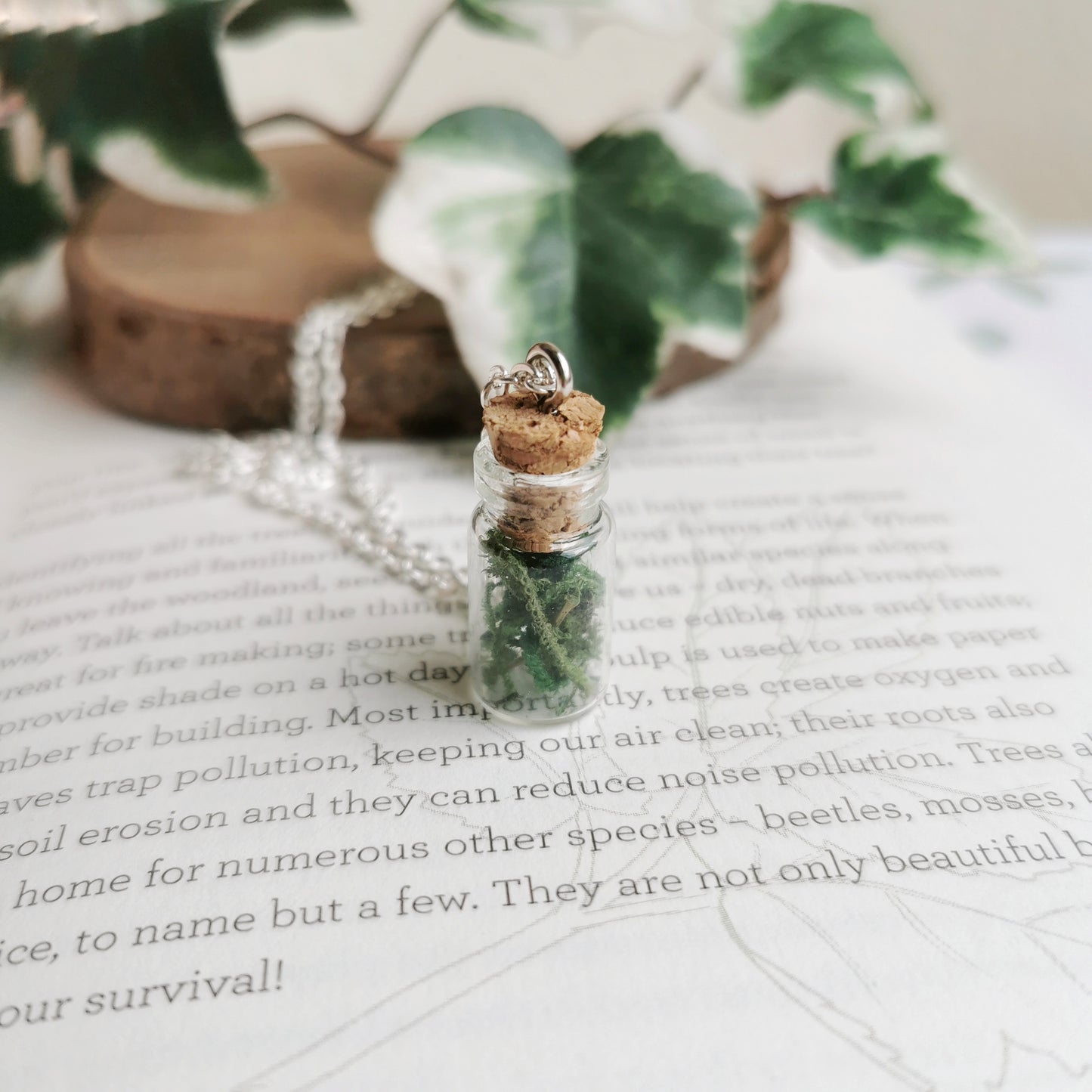 Moss Jar Necklace