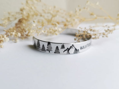 Wanderer Mountain Bangle
